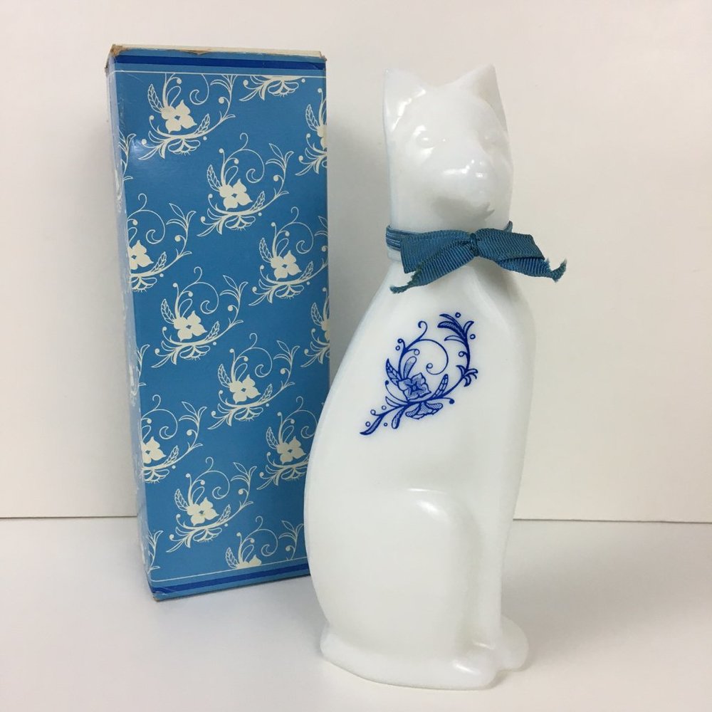 Vintage Avon Ming Cat Milk Glass Empty Cologne Bottle Box